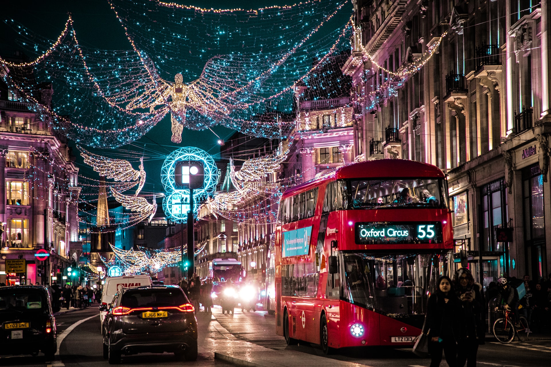 Kænguru Hovedgade Sund og rask Oxford Street Christmas lights swapped to LEDs in wake of energy crisis -  City Matters