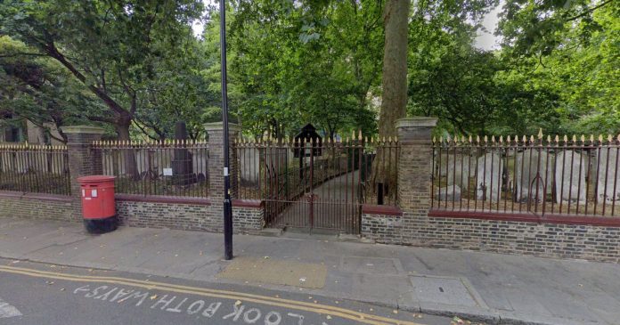 North London public garden to have new ‘keeper’ enforcing dog-walking rules